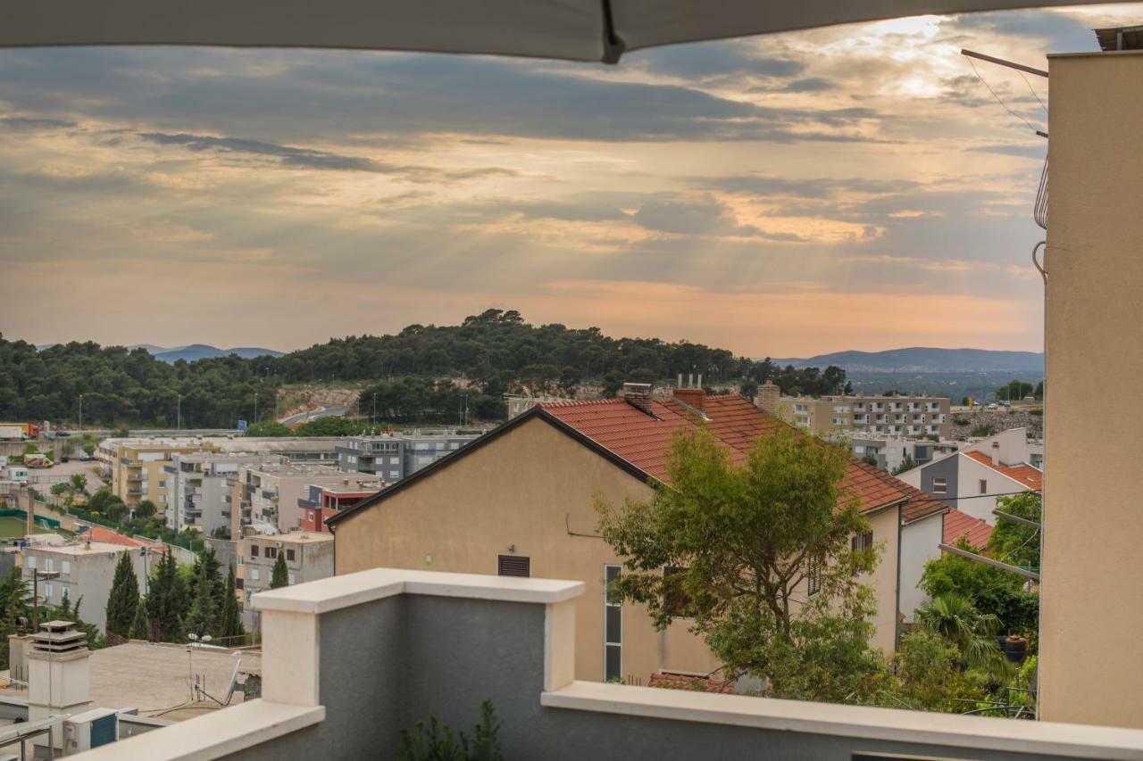 Sun Hill Apartamento Šibenik Exterior foto